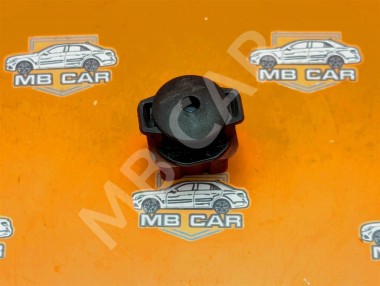 Клипса радиатора MERCEDES-BENZ E-класс W211/S211 (2002 - 2006) — Разборка Мерседес