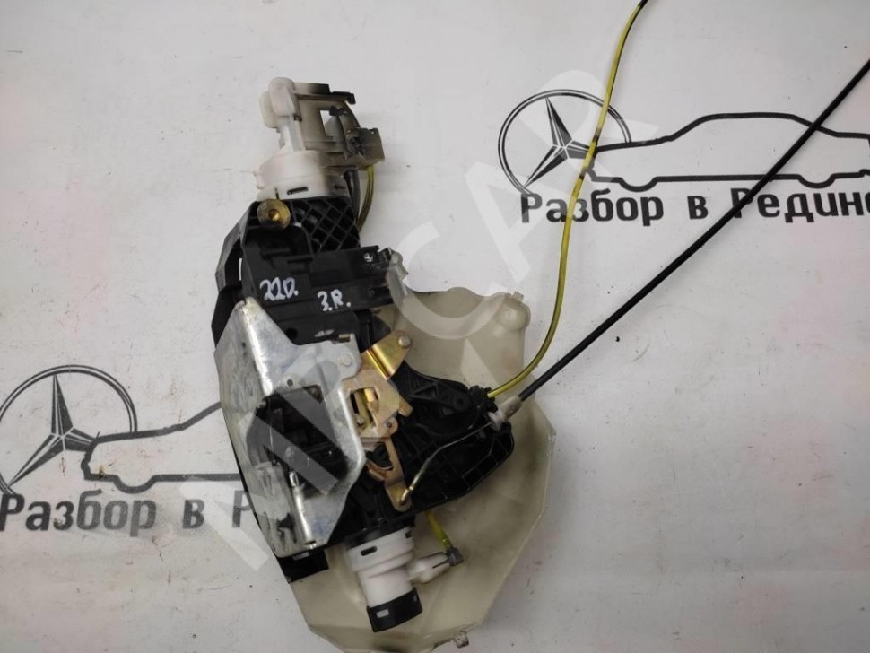 Замок двери задней правой MERCEDES-BENZ S-класс W220 (1998 - 2005) фото 1 — Разборка Мерседес
