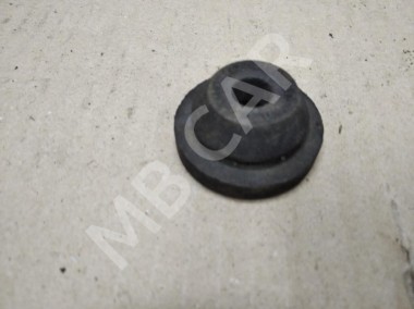 Резиновая втулка MERCEDES-BENZ — Разборка Мерседес