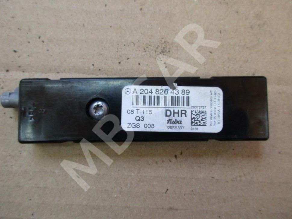 Усилитель антенны MERCEDES-BENZ C-класс W204/S204 (2006 - 2011) фото 1 — Разборка Мерседес