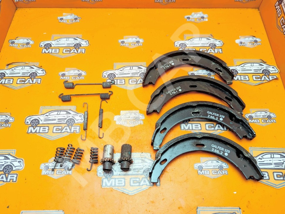 Колодки ручника ( комплект ) MERCEDES-BENZ C-класс W203/S203/CL203 (2000 - 2004) фото 1 — Разборка Мерседес