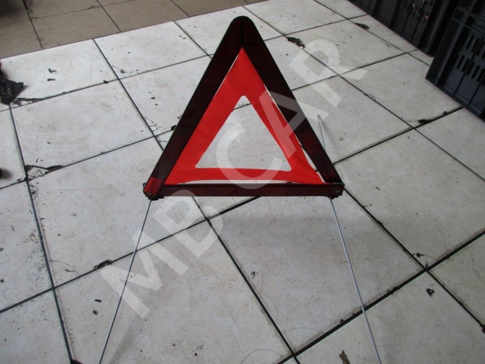 Знак аварийной остановки MERCEDES-BENZ фото 1 &mdash; Разборка Мерседес