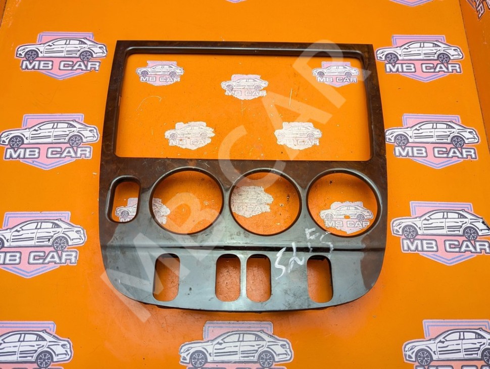 Накладка блока климата MERCEDES-BENZ M-класс W163 рестайлинг (2001 - 2005) фото 1 &mdash; Разборка Мерседес