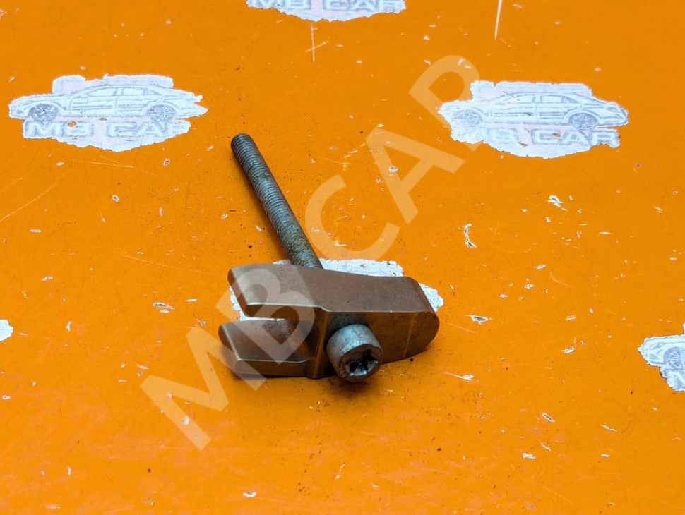 Кронштейн крепления форсунок MERCEDES-BENZ Sprinter W901-905 (1995 - 2006) фото 1 &mdash; Разборка Мерседес