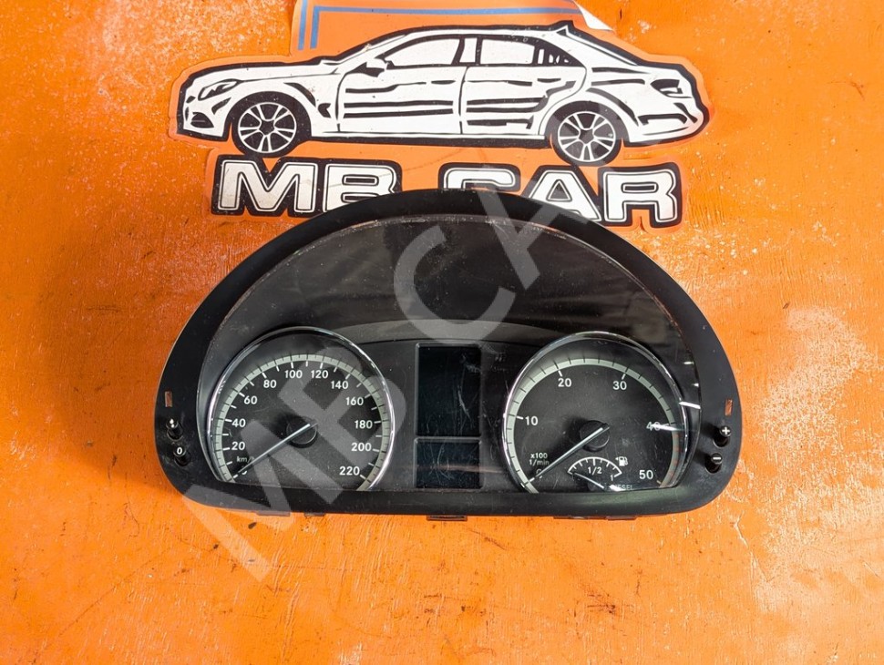 Щиток приборов MERCEDES-BENZ V-класс W639 (2003 - 2014) фото 1 &mdash; Разборка Мерседес