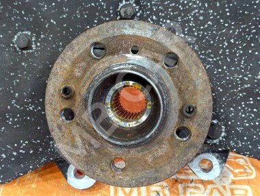 Кулак поворотный передний левый MERCEDES-BENZ GLE-класс W166 (2015 - 2018) — Разборка Мерседес