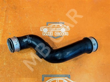 Патрубок интеркулера MERCEDES-BENZ C-класс W203/S203/CL203 (2000 - 2004) — Разборка Мерседес