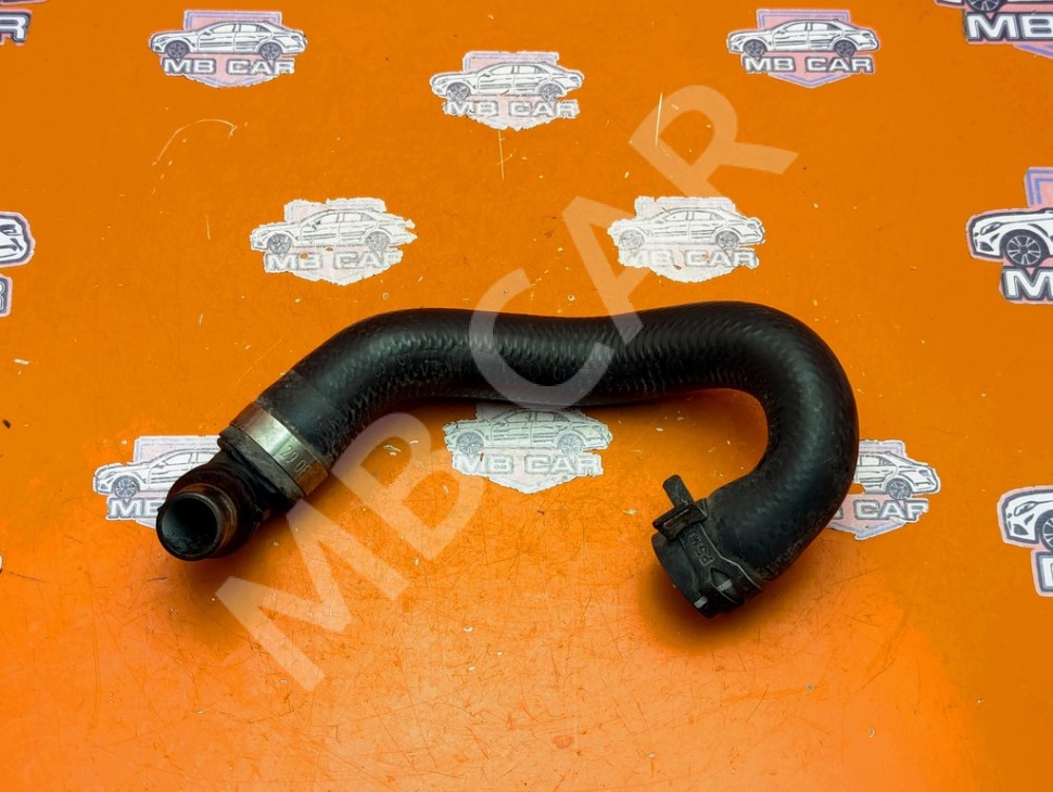 Патрубок ОЖ MERCEDES-BENZ C-класс W203/S203/CL203 рестайлинг (2004 - 2008) фото 1 &mdash; Разборка Мерседес