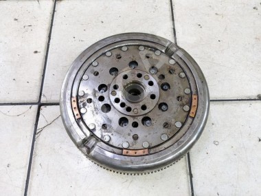 Маховик МКПП MERCEDES-BENZ CLA-класс C117/X117 (2013 - 2016) — Разборка Мерседес