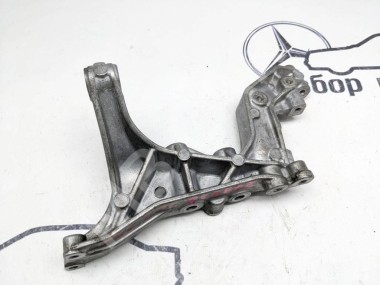 Кронштейн MERCEDES-BENZ C-класс W204/S204 (2006 - 2011) — Разборка Мерседес