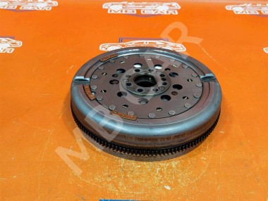 Маховик РКПП (Робот) MERCEDES-BENZ A-класс W176 (2012 - 2015) — Разборка Мерседес