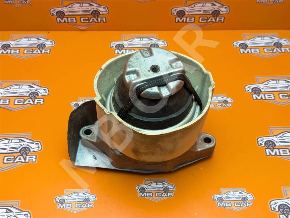 Опора двигателя MERCEDES-BENZ S-класс W221 рестайлинг (2009 - 2013) фото 1 — Разборка Мерседес