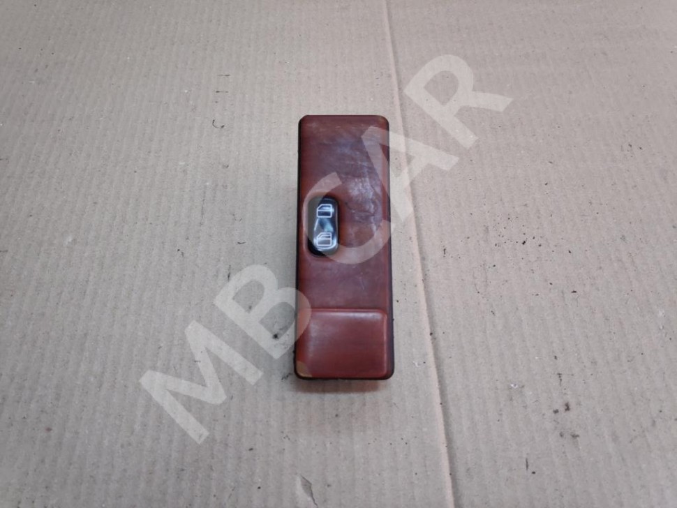 Кнопка стеклоподъемников MERCEDES-BENZ Vito W638 (1996 - 2003) фото 1 — Разборка Мерседес