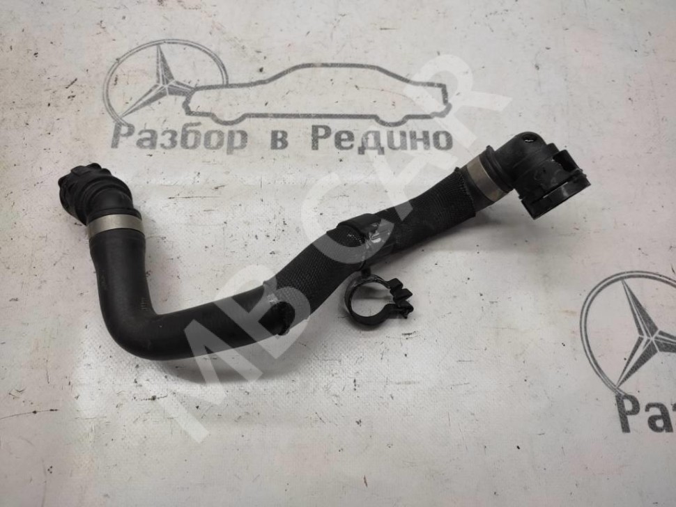 Патрубок ОЖ MERCEDES-BENZ C-класс W205/S205/C205/A205 рестайлинг (2018 - 2023) фото 1 — Разборка Мерседес
