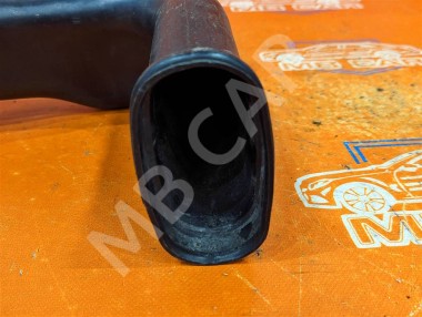 Патрубок воздушный MERCEDES-BENZ E-класс W212/S212/C207/A207 (2009 - 2013) — Разборка Мерседес