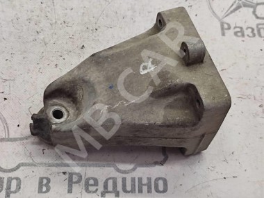 Лапа правая MERCEDES-BENZ S-класс W221 (2005 - 2009) — Разборка Мерседес