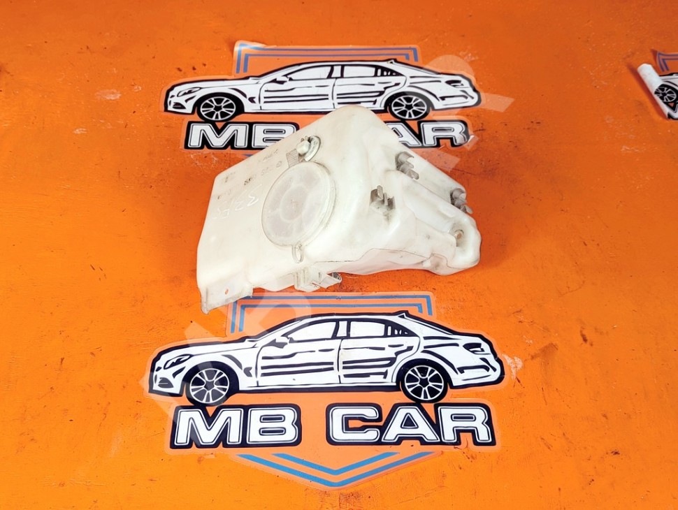 Бачок омывателя MERCEDES-BENZ CLK-класс C208/A208 (1997 - 2000) фото 1 &mdash; Разборка Мерседес