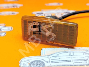 Поворотник правый MERCEDES-BENZ E-класс W124/S124/C124/A124 (1984 - 1997) — Разборка Мерседес