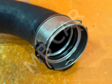 Патрубок интеркулера MERCEDES-BENZ E-класс W212/S212/C207/A207 рестайлинг (2013 - 2016) — Разборка Мерседес