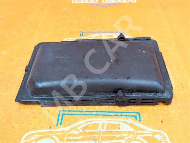 Крышка блока предохранителей MERCEDES-BENZ S-класс W220 рестайлинг (2002 - 2005) — Разборка Мерседес