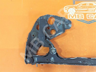Петля капота MERCEDES-BENZ E-класс W210/S210 (1995 - 1999) — Разборка Мерседес