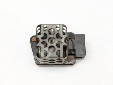 Реле моторчика печки MERCEDES-BENZ W124 W124/S124/C124/A124 (1984 - 1993) — Разборка Мерседес