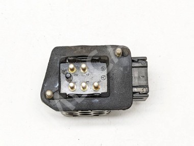 Реле моторчика печки MERCEDES-BENZ W124 W124/S124/C124/A124 (1984 - 1993) — Разборка Мерседес