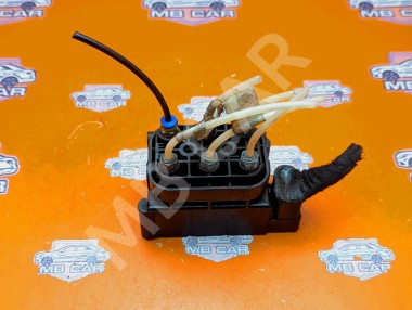 Блок клапанов пневмоподвески MERCEDES-BENZ S-класс W221 рестайлинг (2009 - 2013) — Разборка Мерседес