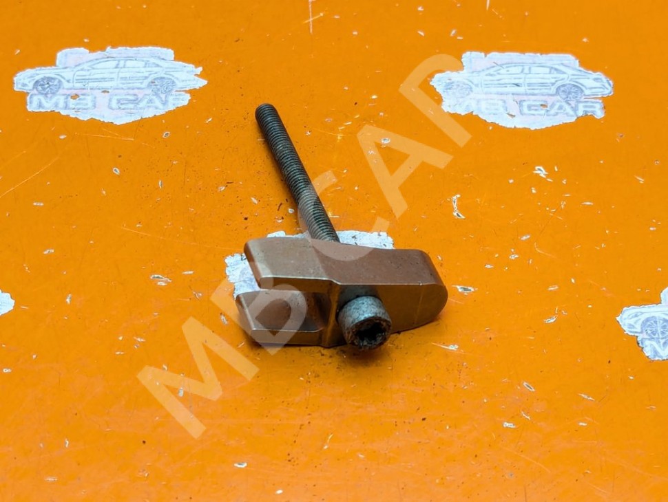 Кронштейн крепления форсунок MERCEDES-BENZ Sprinter W901-905 (1995 - 2006) фото 1 &mdash; Разборка Мерседес