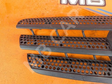 Решетка радиатора MERCEDES-BENZ M-класс W163 рестайлинг (2001 - 2005) &mdash; Разборка Мерседес