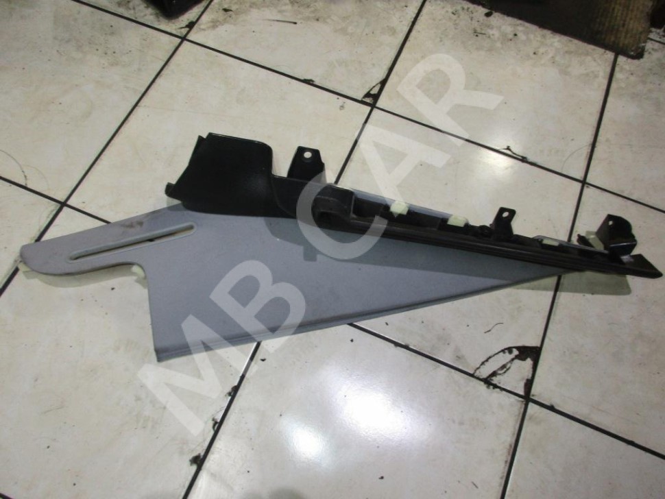 Накладка задней стойки MERCEDES-BENZ C-класс W203/S203/CL203 (2000 - 2004) фото 1 — Разборка Мерседес