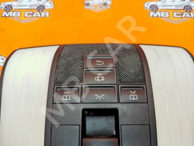 Плафон салона MERCEDES-BENZ E-класс W212/S212/C207/A207 рестайлинг (2013 - 2016) &mdash; Разборка Мерседес