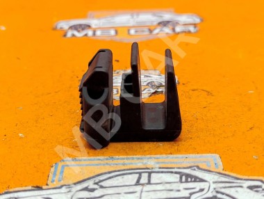 Клипса радиатора MERCEDES-BENZ CLK-класс C208/A208 рестайлинг (1999 - 2003) &mdash; Разборка Мерседес