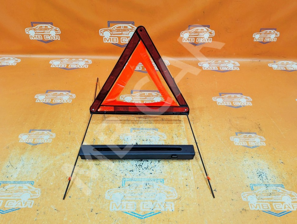 Знак аварийной остановки MERCEDES-BENZ E-класс W213/S213/C238/A238 (2016 - 2021) фото 1 — Разборка Мерседес