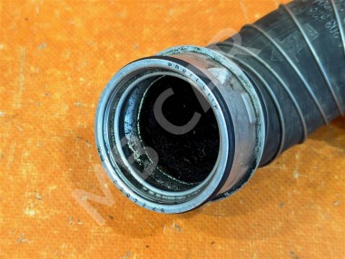 Патрубок интеркулера MERCEDES-BENZ C-класс W203/S203/CL203 (2000 - 2004) — Разборка Мерседес