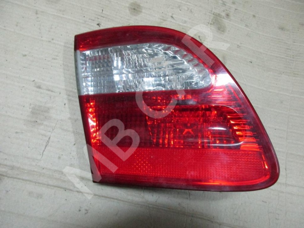 Фонарь крышки багажника MERCEDES-BENZ E-класс W211/S211 (2002 - 2006) фото 1 — Разборка Мерседес