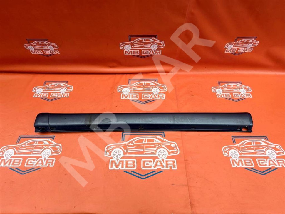 Порог пластиковый левый MERCEDES-BENZ M-класс W163 (1997 - 2001) фото 1 — Разборка Мерседес