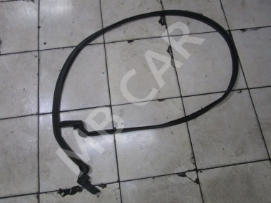 Уплотнитель крышки багажника MERCEDES-BENZ CLK-класс C208/W208 рестайлинг (1999 - 2003) — Разборка Мерседес