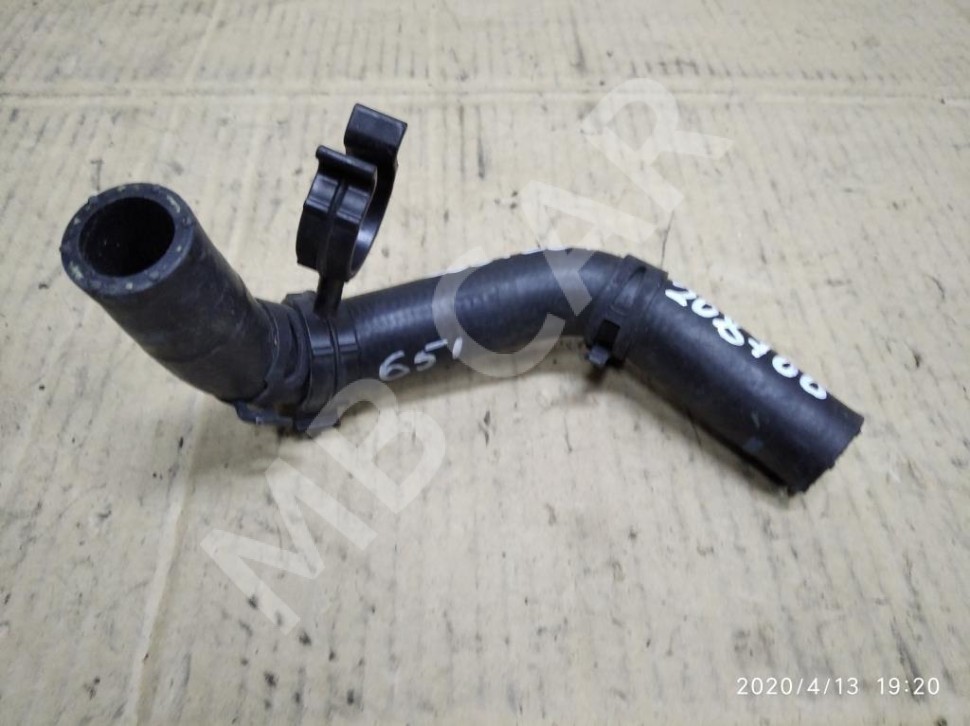 Патрубок ОЖ MERCEDES-BENZ C-класс W205/S205/C205/A205 (2014 - 2018) фото 1 — Разборка Мерседес