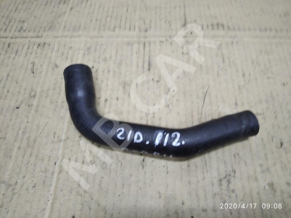 Патрубок ОЖ MERCEDES-BENZ E-класс W210/S210 (1995 - 1999) фото 1 — Разборка Мерседес