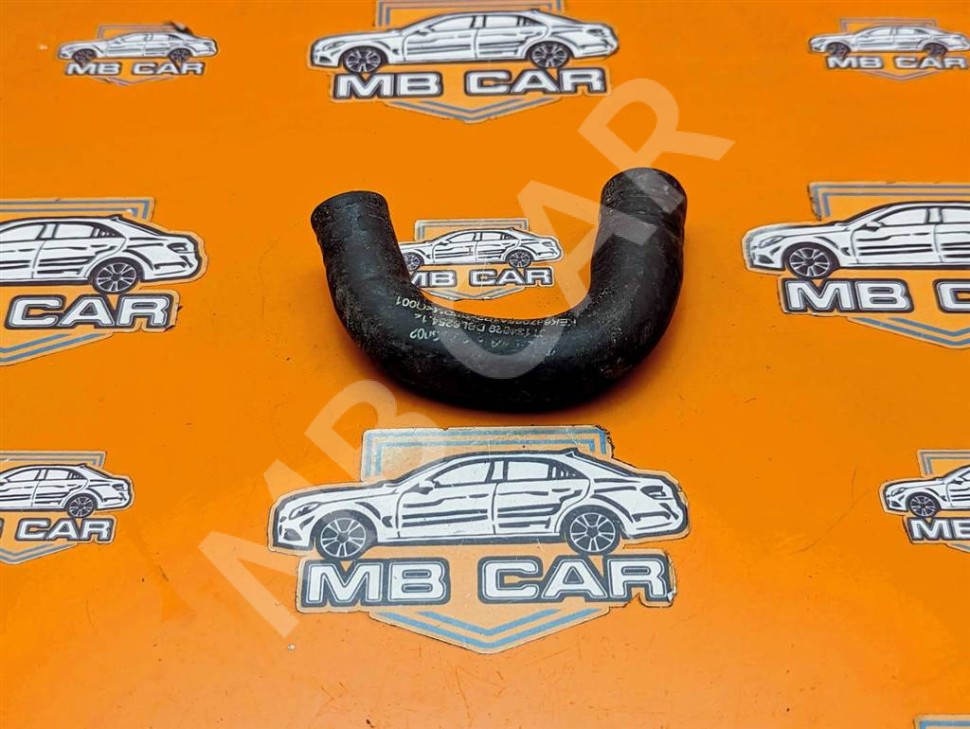 Патрубок ОЖ MERCEDES-BENZ A-класс W176 (2012 - 2015) фото 1 — Разборка Мерседес