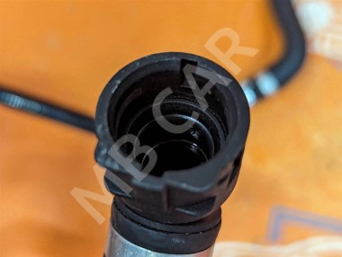 Патрубок ОЖ MERCEDES-BENZ CLA-класс C117/X117 (2013 - 2016) — Разборка Мерседес