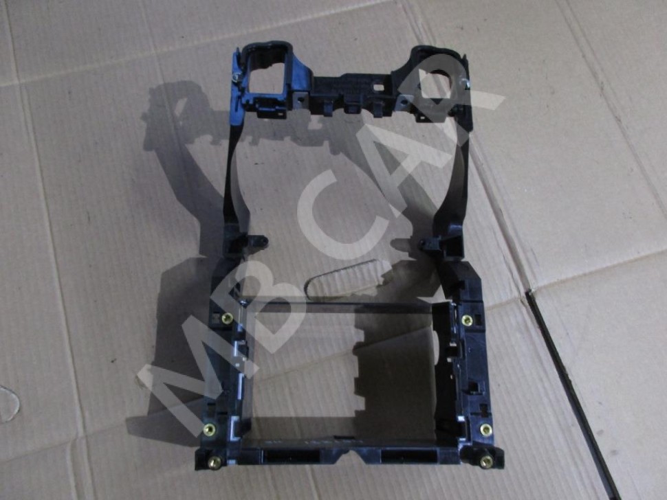 Кронштейн крепления команд MERCEDES-BENZ E-класс W211/S211 рестайлинг (2006 - 2009) фото 1 — Разборка Мерседес