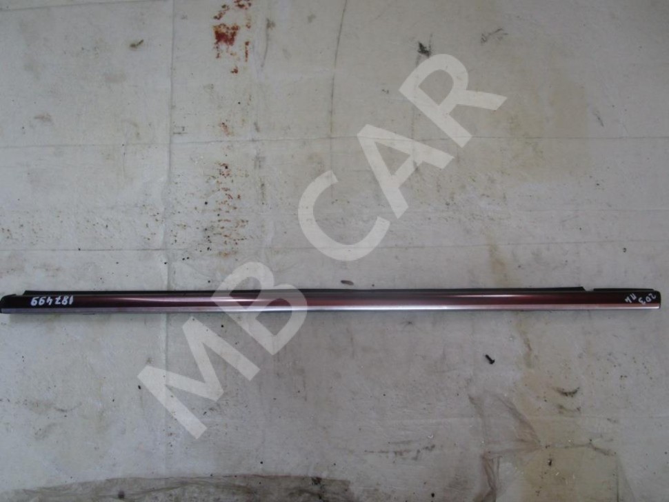 Молдинг стекла двери MERCEDES-BENZ C-класс W203/S203/CL203 рестайлинг (2004 - 2008) фото 1 — Разборка Мерседес