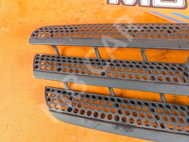 Решетка радиатора MERCEDES-BENZ M-класс W163 (1997 - 2001) &mdash; Разборка Мерседес
