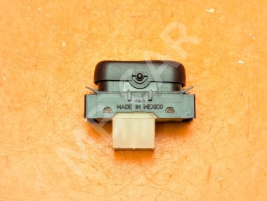 Кнопка MERCEDES-BENZ M-класс W163 (1997 - 2001) &mdash; Разборка Мерседес