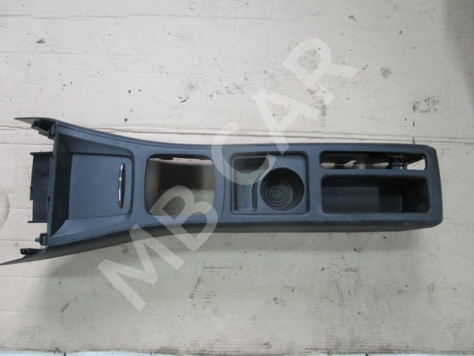 Подлокотник MERCEDES-BENZ A-класс W169 (2004 - 2008) фото 1 &mdash; Разборка Мерседес