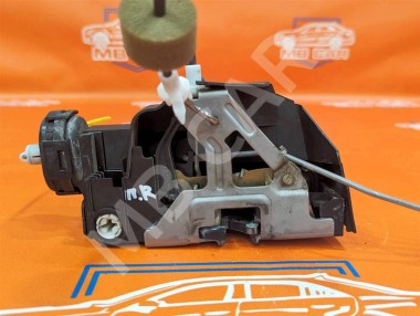 Замок двери передней правой MERCEDES-BENZ A-класс W168 рестайлинг (2001 - 2004) — Разборка Мерседес