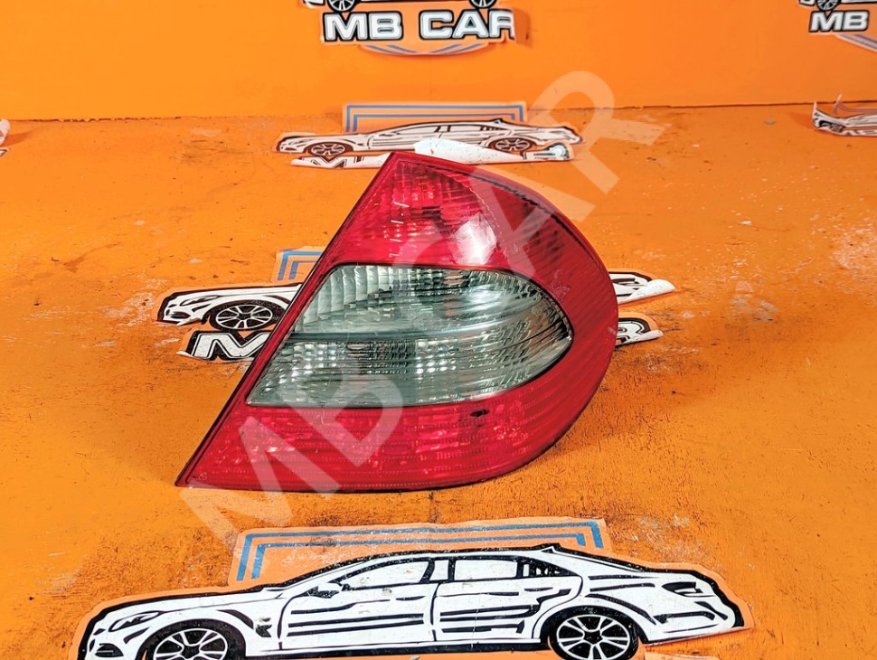 Фонарь задний правый MERCEDES-BENZ E-класс W211/S211 рестайлинг (2006 - 2009) фото 1 &mdash; Разборка Мерседес