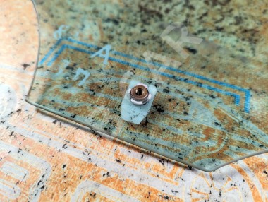 Стекло переднее правое MERCEDES-BENZ A-класс W168 (1997 - 2001) — Разборка Мерседес